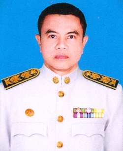 นายบรรพต  แก้วสพาน