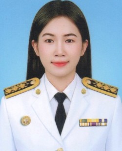 นางสาวสุดารัตน์ คนตรง